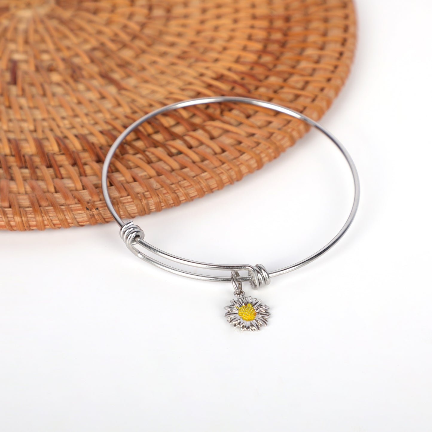 Daisy Bangle Bracelet
