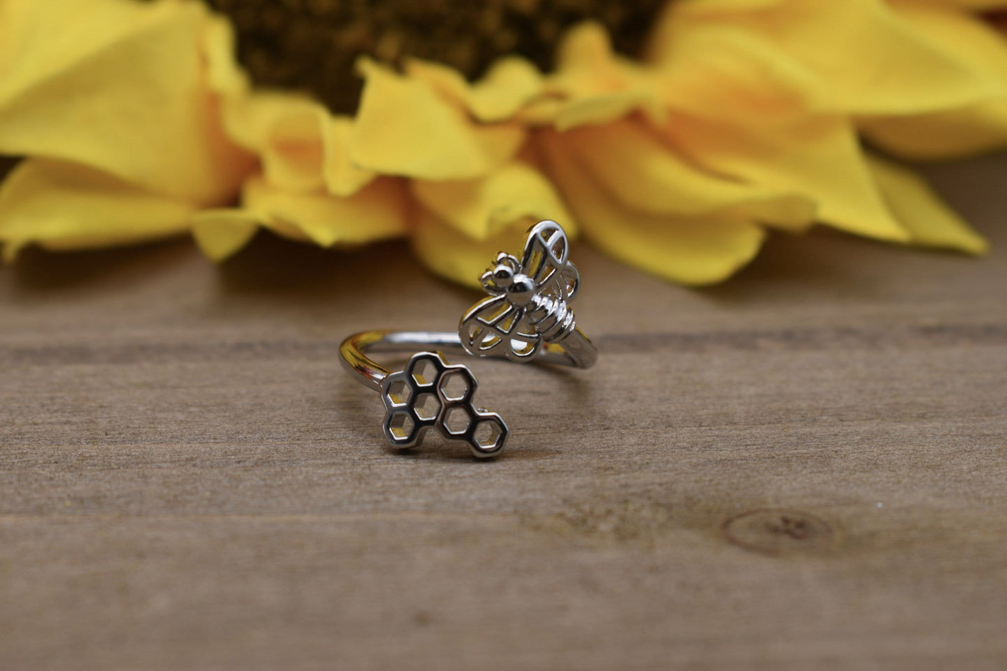 Honey Bee Ring
