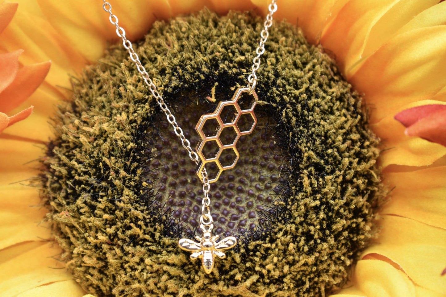 Honeycomb Loop Necklace